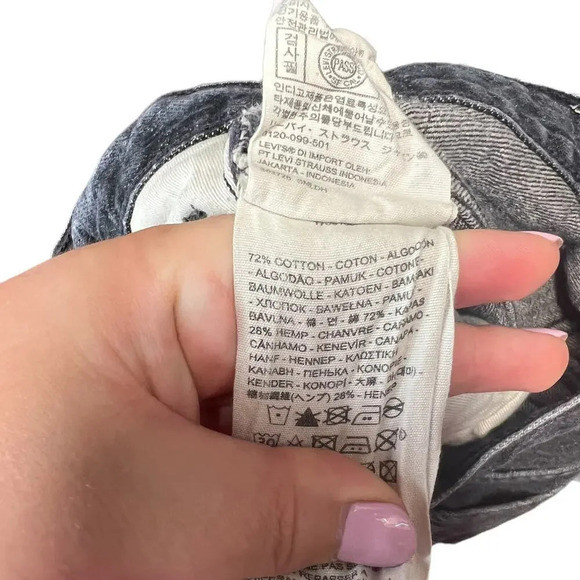 Levi's Wellthread Ribcage Straight Jeans Black Size 25 - Picture 12 of 12